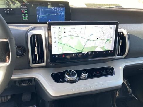 Used 2025 Ford Expedition Max Active image 27