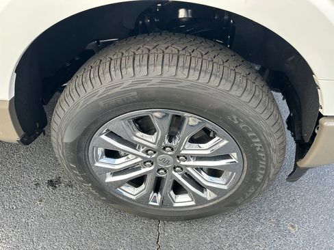 New 2025 Ford F150 King Ranch w/ FX4 Off-Road Package image 27