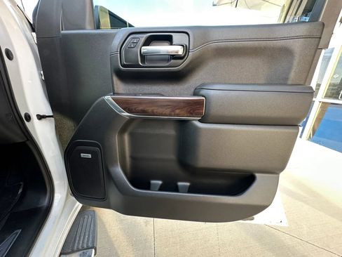 Used 2019 GMC Sierra 1500 SLT w/ SLT Premium Plus Package image 39