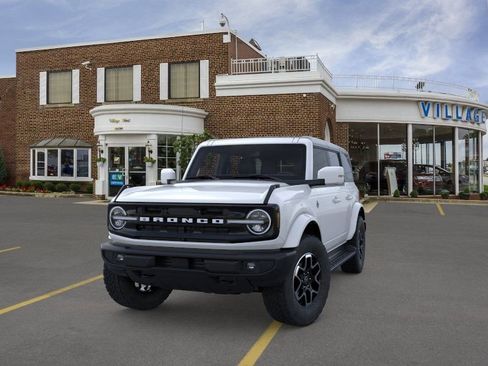 New 2025 Ford Bronco Outer Banks AWD/4WD image 2