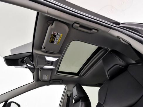 Used 2022 Toyota RAV4 XLE Premium w/ Carpet Mat Package (TMS) AWD/4WD image 34