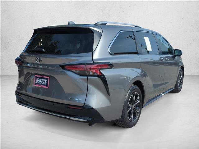 Used 2026 Toyota Sienna Platinum AWD/4WD image 5