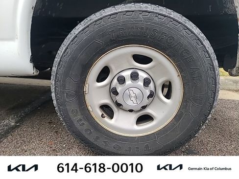 Used 2017 Chevrolet Express 2500 image 8