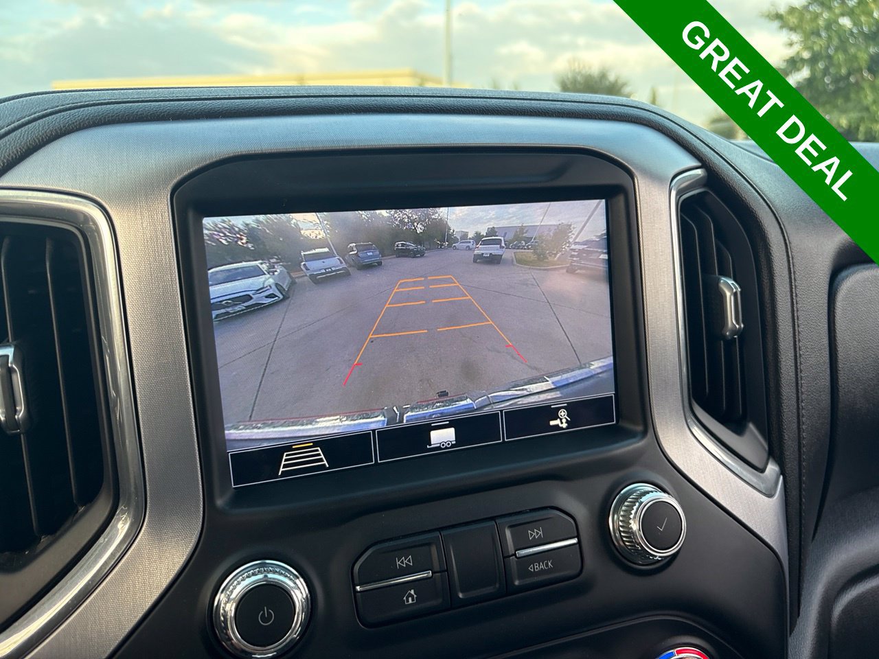 Used 2020 GMC Sierra 1500 SLT RWD image 22