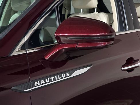 Used 2019 Lincoln Nautilus Reserve w/ Driver Assistance Package image 14