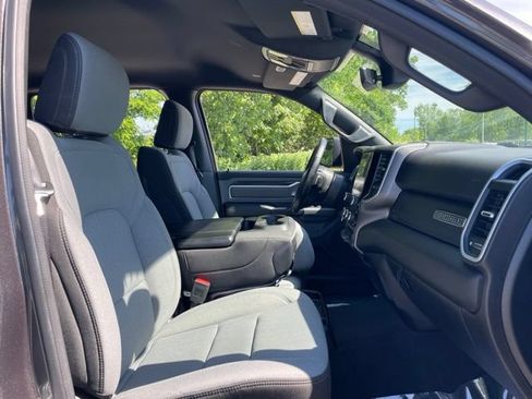 Used 2022 RAM 1500 Big Horn AWD/4WD image 12