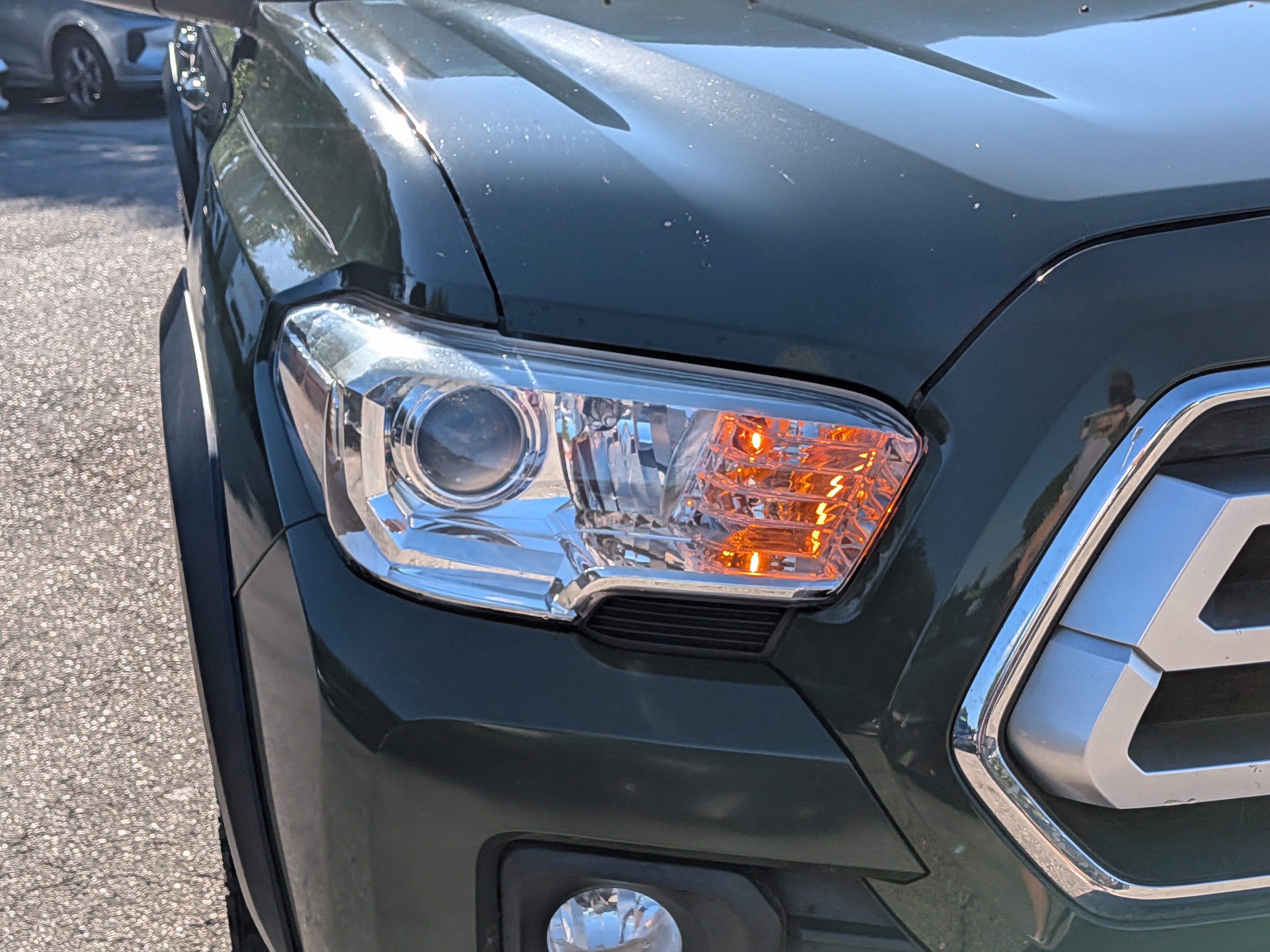 Used 2021 Toyota Tacoma SR5 w/ Trail Edition RWD image 10