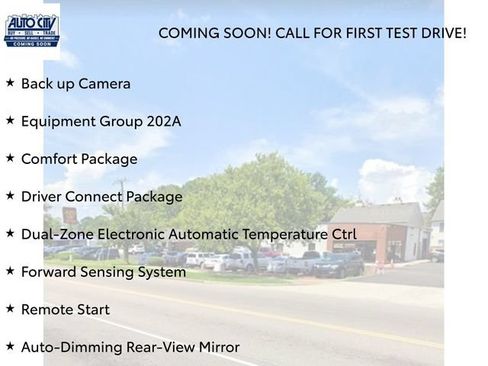 Used 2016 Ford Explorer XLT w/ Equipment Group 202A FWD image 3