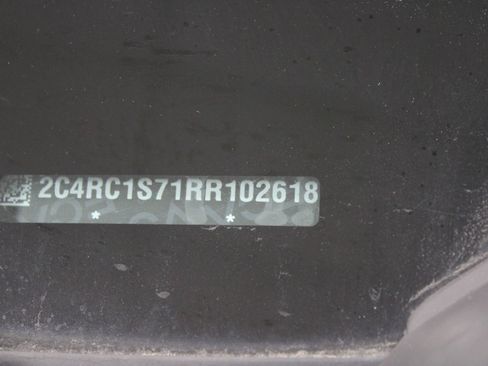 Used 2024 Chrysler Pacifica Limited FWD image 49