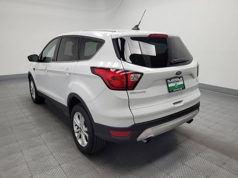 Used 2019 Ford Escape SE FWD image 5