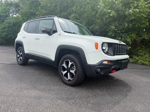 Used 2020 Jeep Renegade Trailhawk w/ Cold Weather Group AWD/4WD image 2