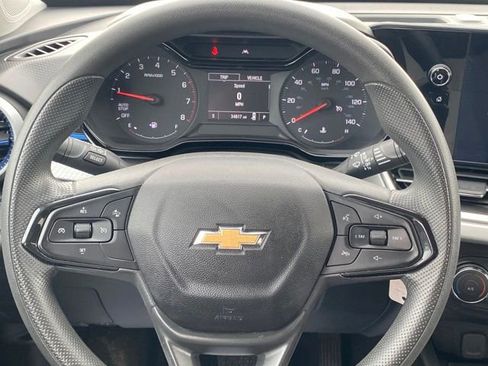 Certified 2024 Chevrolet Trax LS w/ LS Convenience Package image 9