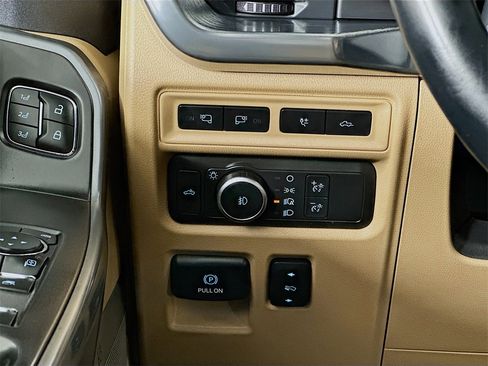 Used 2021 Ford F150 Lariat image 17