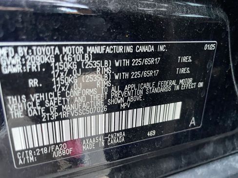 Used 2025 Toyota RAV4 XLE image 24