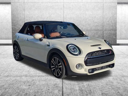 Used 2021 MINI Cooper S FWD image 3
