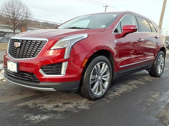 Certified 2025 Cadillac XT5 Premium Luxury FWD image 1