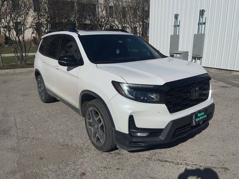 Certified 2023 Honda Passport Elite image 3