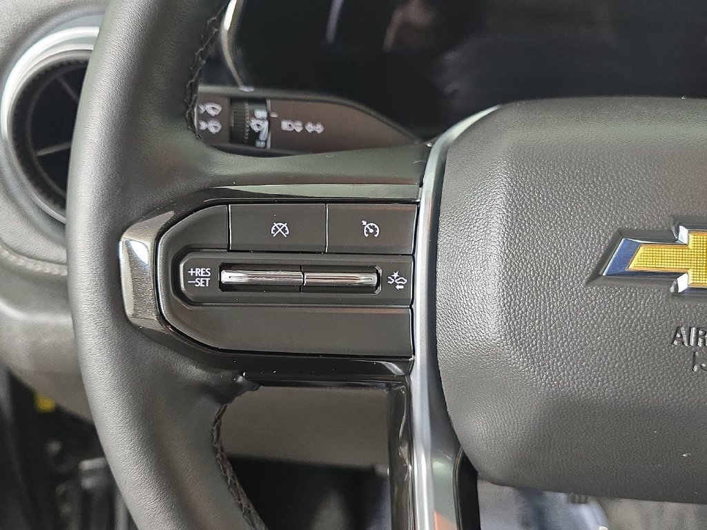 Used 2026 Chevrolet Colorado LT w/ LT Convenience Package AWD/4WD image 13