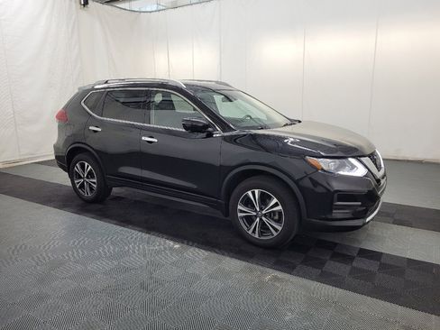 Used 2019 Nissan Rogue SV w/ Sun & Sound Touring Package AWD/4WD image 11