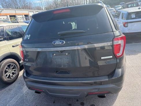 Used 2019 Ford Explorer XLT w/ Equipment Group 202A image 15
