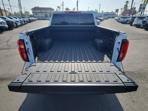 Used 2024 GMC Sierra 1500 SLT w/ SLT Premium Plus Package image 25