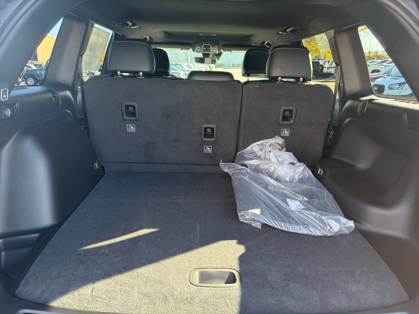 New 2027 Jeep Grand Cherokee Laredo X AWD/4WD image 27