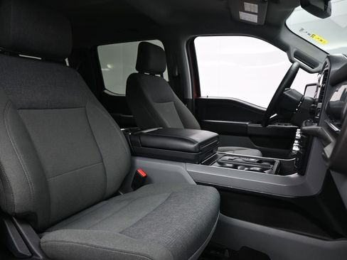 Used 2024 Ford F150 Lightning XLT image 29