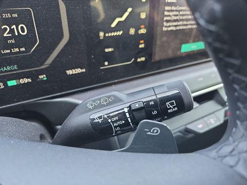 Used 2024 Kia EV9 GT-Line AWD/4WD image 25