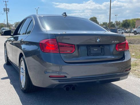Used 2017 BMW 330i Sedan RWD image 7