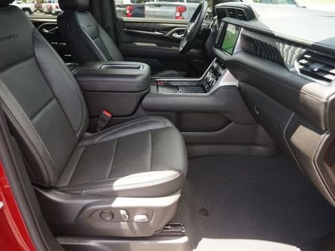 Used 2023 GMC Yukon Denali AWD/4WD image 21