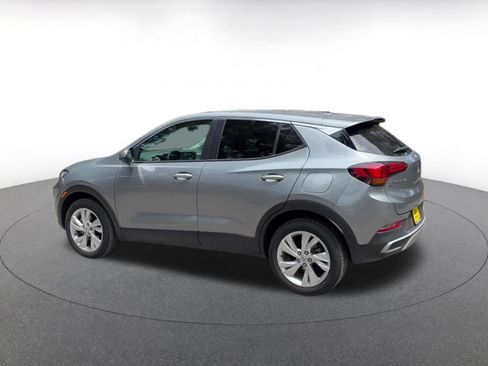 Used 2025 Buick Encore GX Preferred AWD/4WD image 9