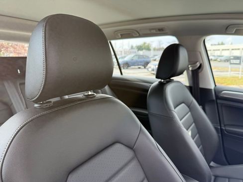 Used 2019 Volkswagen Golf Alltrack SEL image 50