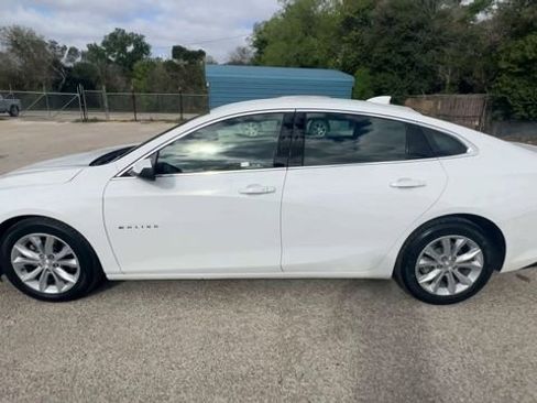Used 2024 Chevrolet Malibu LT w/ LPO, Floor Liner Package image 5
