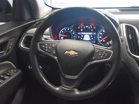 Used 2022 Chevrolet Equinox LT AWD/4WD image 24