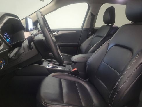 Used 2020 Ford Escape SEL image 17