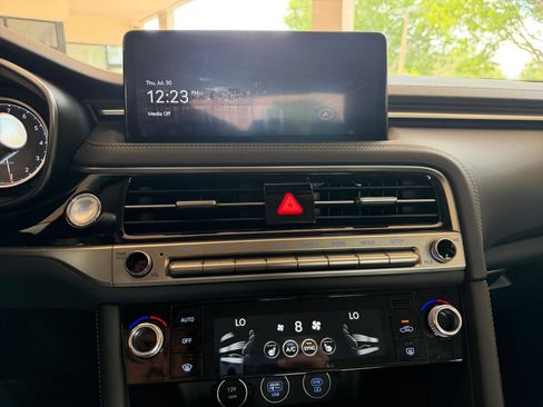 Used 2026 Genesis G70 2.5T RWD image 17
