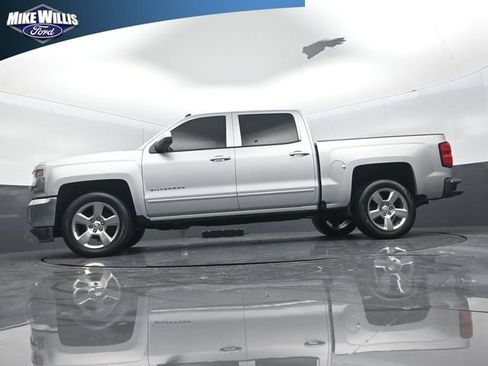 Used 2018 Chevrolet Silverado 1500 LT w/ All Star Edition RWD image 20