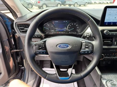 Used 2022 Ford Escape SE w/ SE Sport Appearance Package AWD/4WD image 33