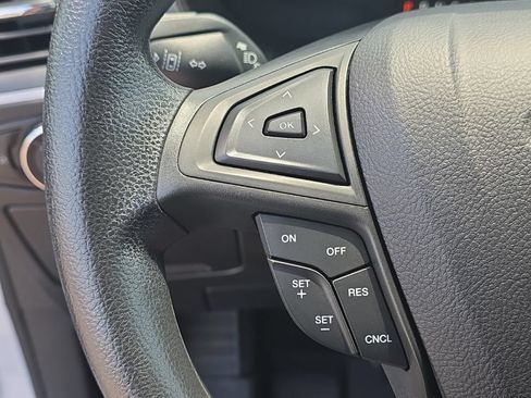 Used 2023 Ford Edge SE w/ Black Appearance Package AWD/4WD image 17