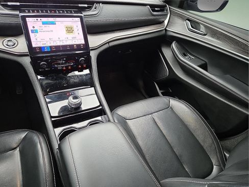 Used 2021 Jeep Grand Cherokee L Limited RWD image 13