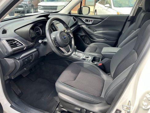 Used 2023 Subaru Forester Premium AWD/4WD image 13