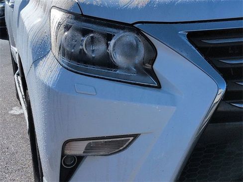 Used 2015 Lexus GX 460 w/ Premium Package image 9