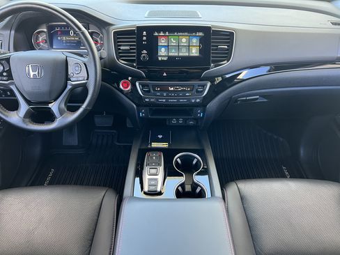 Used 2024 Honda Passport Black Edition image 33