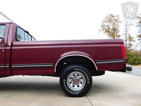 Used 1990 Ford F150 2WD Regular Cab image 15