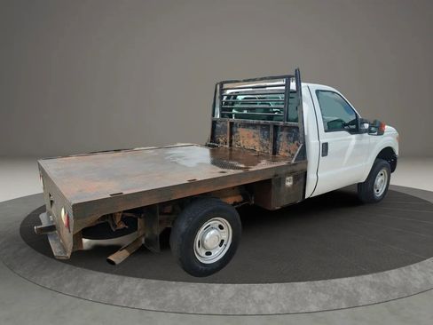 Used 2011 Ford F250 XL w/ PWR Equipment Group image 13