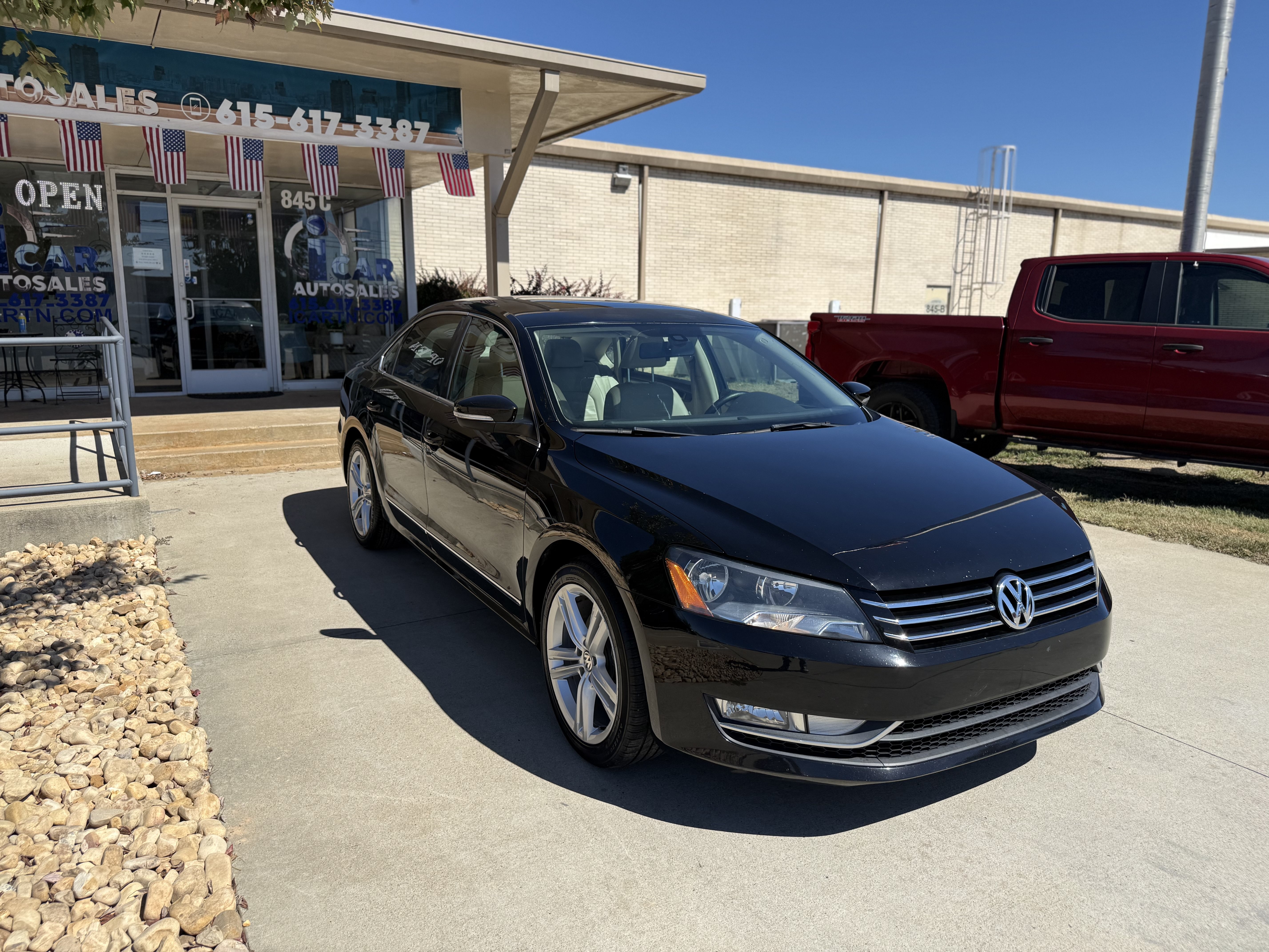Used 2015 Volkswagen Passat 1.8T SE FWD image 9