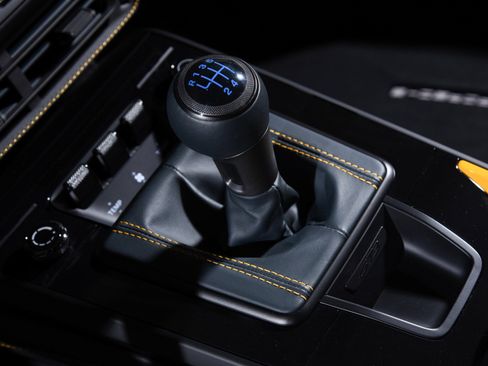 Used 2022 Porsche 911 GT3 RWD image 6