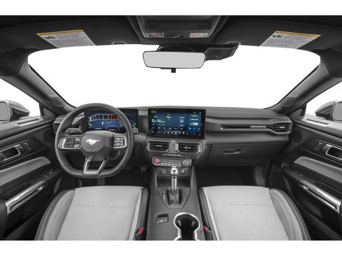 Used 2025 Ford Mustang Coupe RWD image 5