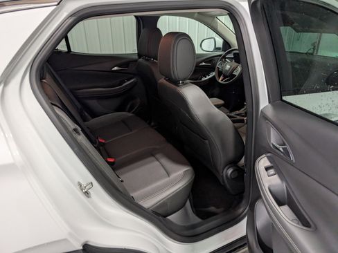 Used 2025 Buick Encore GX Preferred image 24