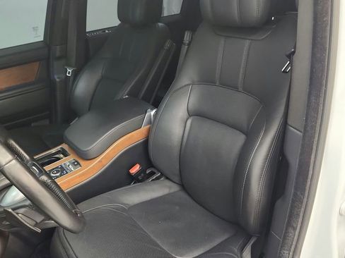 Used 2019 Land Rover Range Rover Supercharged AWD/4WD image 14